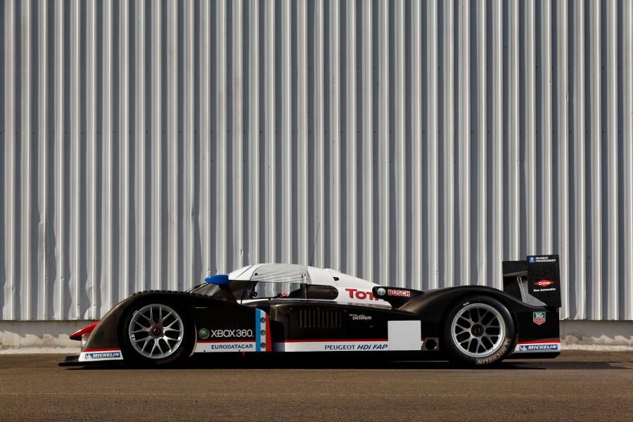  Peugeot 908 V12 HDi 2007 года  (фото 22 из 55)